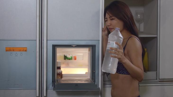 mei itsukaichi jav Em đang cho con bú mà chơi sướng quá bắn cả sữa